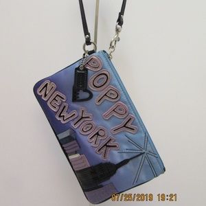Coach poppy new york limited edition wristlet